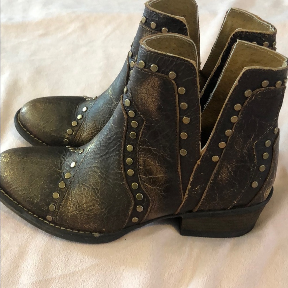 Very Volatile booties - Picture 9 of 10